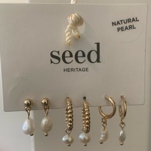 Pearl earrings set of 3